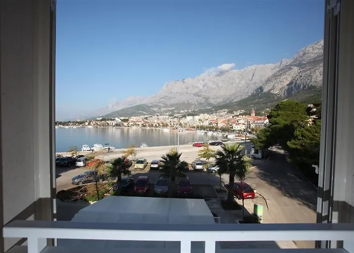 Bekavac Osejava * Μακάρσκα